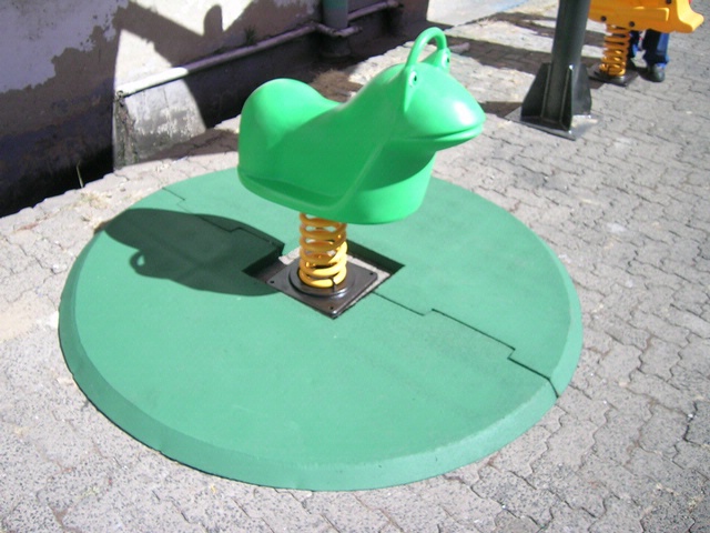 FROG SPRING ROCKER